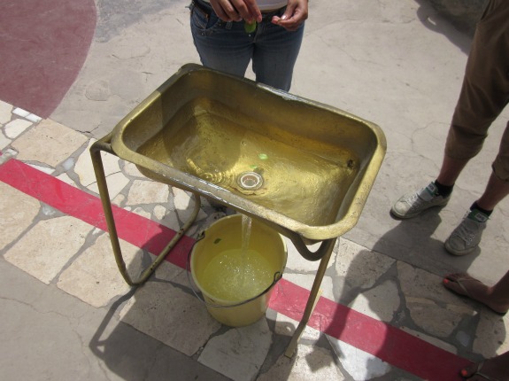 EcuadorEquatorTubBIG