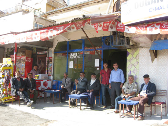 cappadocia-village-men